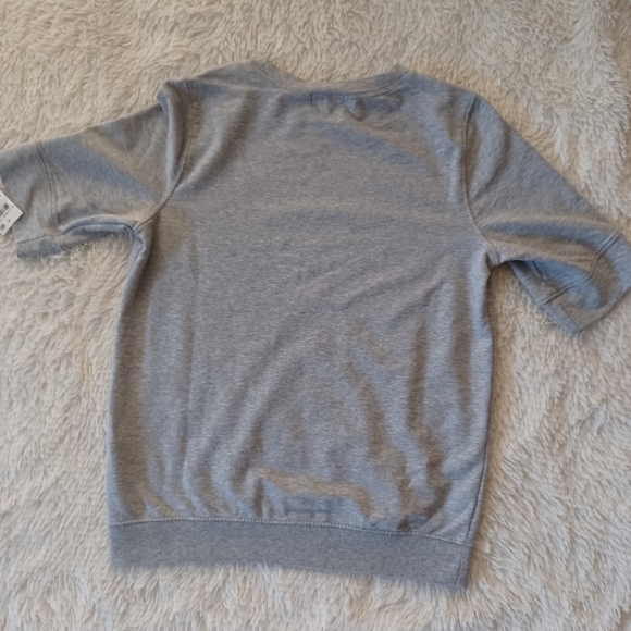 ADORABLE light weight sweat top with loose band at waist. NWT - Picture 2 of 4